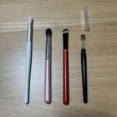 アイシャドウブラシ 4本セットのサムネイル