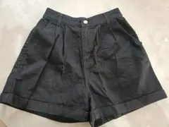 ブラック ショートパンツ Mサイズ
