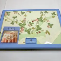 WEDGWOOD インテリアクロス ワイルドストロベリー グリーン - メルカリ