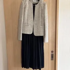 ホワイトツイードジャケットとネイビードレスのセット