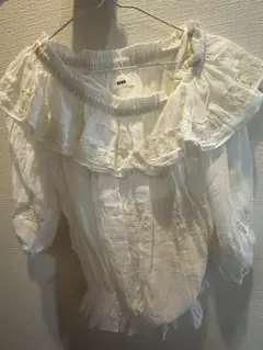 【即日発送】RODEO CROWNS オフショルダー フリルブラウス FREE