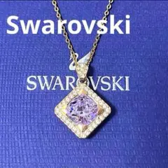 スワロフスキー　ネックレス　ピンクパープル　スクエア　パヴェ　正規品　極美品のサムネイル