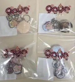 ちいかわ 9090 Logo Rubber Keychain コンプリートセット - メルカリ
