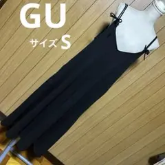 GU ワイドレッグサロペット　黒　美品のサムネイル