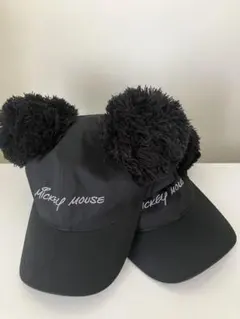 Disneyミッキーマウスポンポン付きキャップ（ブラック58cm2個セット）