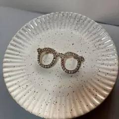 お値下げ中♪新品！メガネ型ブローチ★