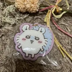 ちいかわ　もこもこサガラ刺繍キーホルダー　モモンガ