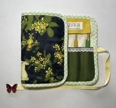 Item thumbnail for item 151a4523-b4aa-4d9c-949d-162928d0f70e