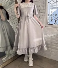 青木美沙子　しまむら M フリル　ロングワンピース　レース襟　ライトグレー