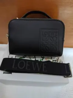 ブラックレザーショルダーバッグ