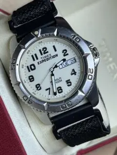 TIMEX EXPEDITION アイボリー　WR100m DAYDATE 稼働
