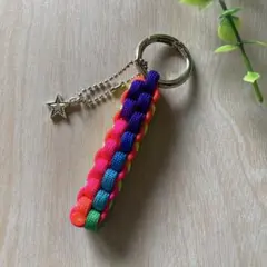 【1】キーホルダー星チャーム付 パラコード キーチャーム