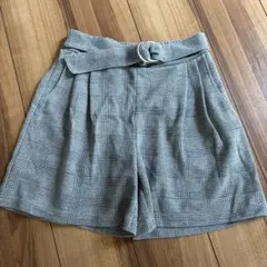 グレー チェック柄 ベルト付き ハーフパンツ　160