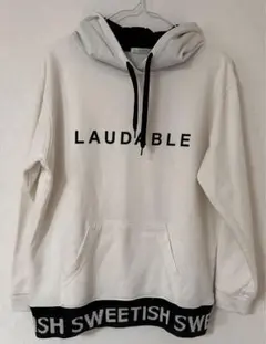 パーカー　白　M