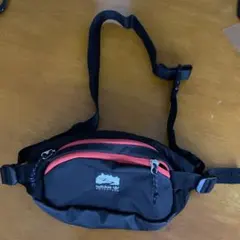 お値下げ中　adidas ADVENTURE ボディバッグ 黒/赤