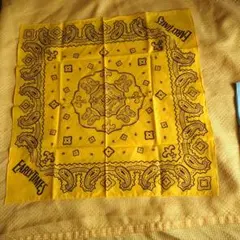 黄色いバンダナ、ハンカチ