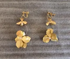 ウェディング ゴールドフラワーイヤリング