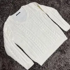 新品　INGNI Vネック ケーブルニット