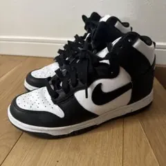 Nike ハイカットスニーカー ホワイト/ブラック　パンダ　ダンク23.5