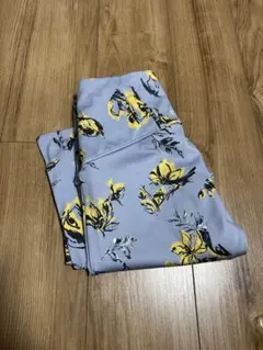 emmi yoga ヨガウエア　レギンスのサムネイル