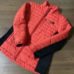 THE NORTH FACE V-motion 中綿入りジャケット 140 赤