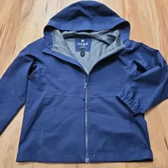 美品UNIQLOパーカー130㎝