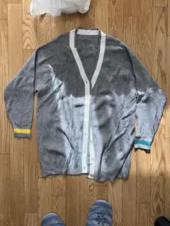 PERSON'S グレーのボタン付きカーディガン