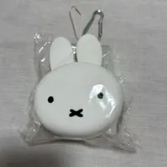 ミッフィー　シリコンポーチ　スタジオクリップ　studio CLIP