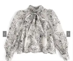 GRL 花柄シアーボウタイブラウス 新品タグ付き