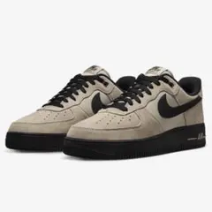 日本未発売NIKE AIR FORCE 1 '07 LV8 HV6526-200