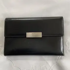お値下げしました！　PRADA 二つ折り財布　ブラック
