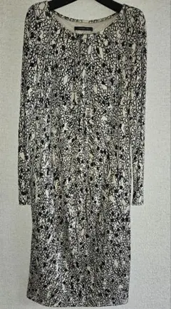 【美品】MACKINTOSH LONDON 総柄ワンピース ベージュモノトーンのサムネイル