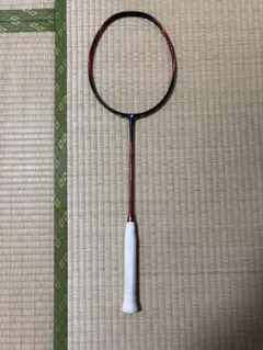 YONEX Nanoflare 700 レッド/ブラック　4UG6