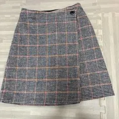 【美品】リバーシブル　千鳥ミニスカート ボタン付き