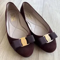 スエード フラットシューズ