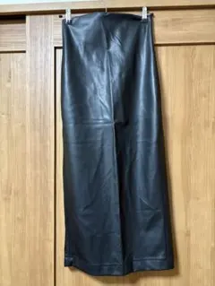 ZARA ブラック レザー風タイトスカート
