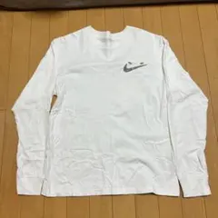 nikeロンt Tシャツ