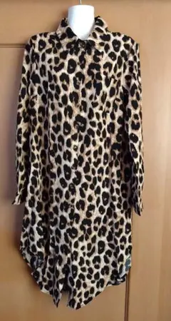 【新品】【未使用】ヒョウ柄 長袖シャツ　ロング　Mサイズ