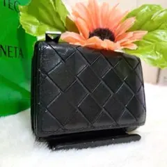 ✨極美品　付属品あり✨ボッテガ　三つ折り　現行デザイン　RFID搭載　レザーのサムネイル