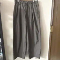 gu ワイドパンツ