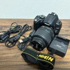 【美品】Nikon D5000 デジタル一眼レフカメラ レンズ２個付き ニコン Nikon D5000 ダブルレンズキット デジタル 一眼レフ