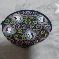 サンリオハローキティ ラメ入りポーチ和柄