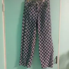 チェック柄ストレートジーンズ