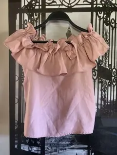 フリル　ノースリーブ　トップス　くすみピンク