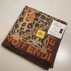 【新品】FENDI ヒョウ柄 58cm 大判ハンカチ スカーフ