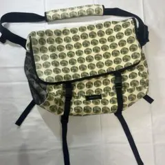 Item thumbnail for item f6bb3b1b-6e67-4cbc-b854-ff968240f65b