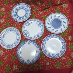 フェリシモ　青い装飾の陶器皿6枚セットのサムネイル
