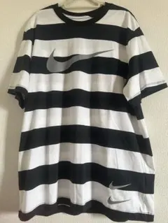 「Nike 」スポーツウェア白×黒ボーダーTシャツ