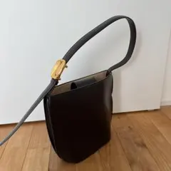 ZARA レザーショルダーバッグ