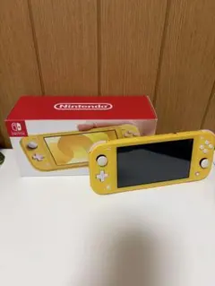 美品 スイッチライト イエロー ケース付 室内2回使用のみ switchライト